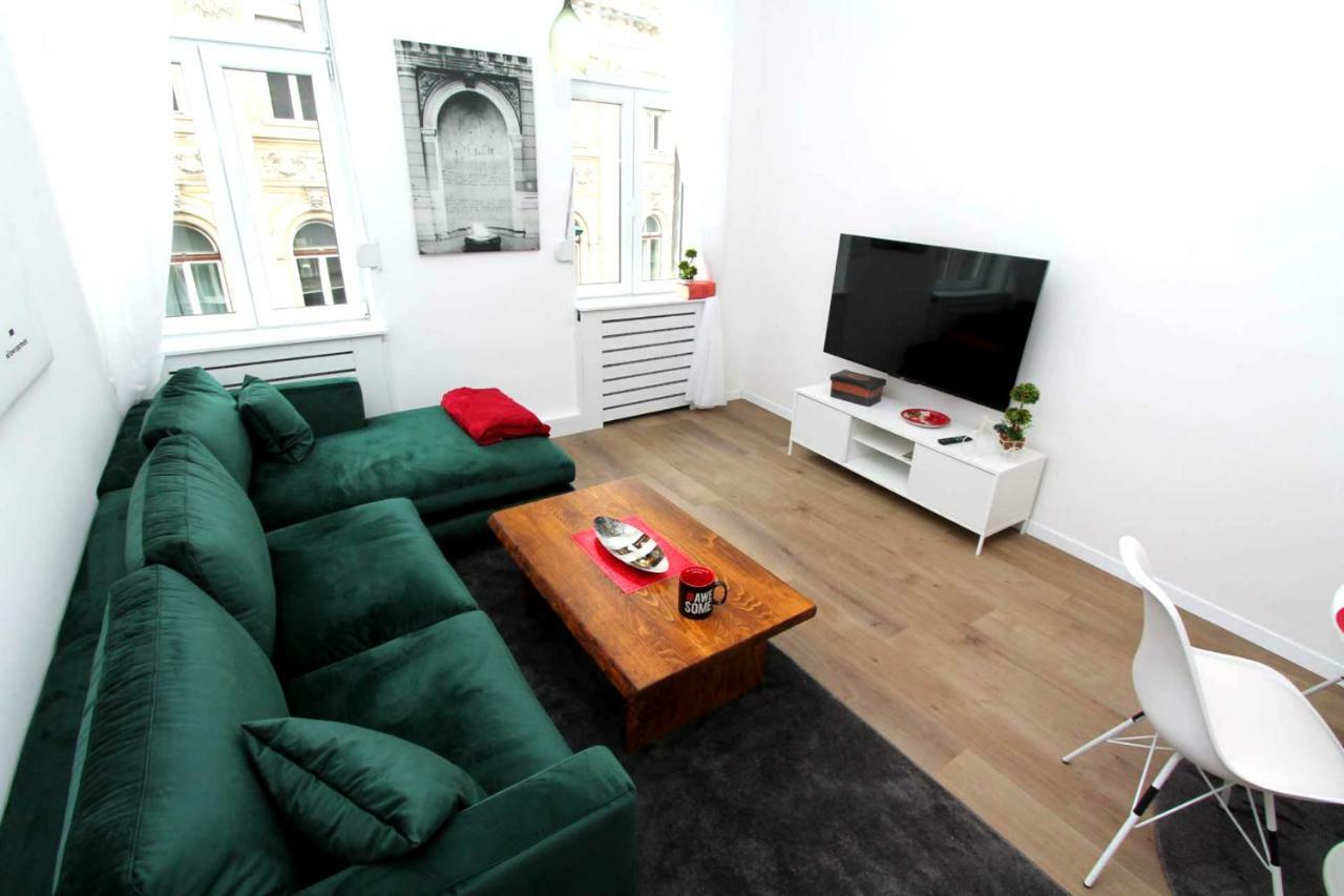 Old Town Luxury Apartments ซาราเยโว ภายนอก รูปภาพ