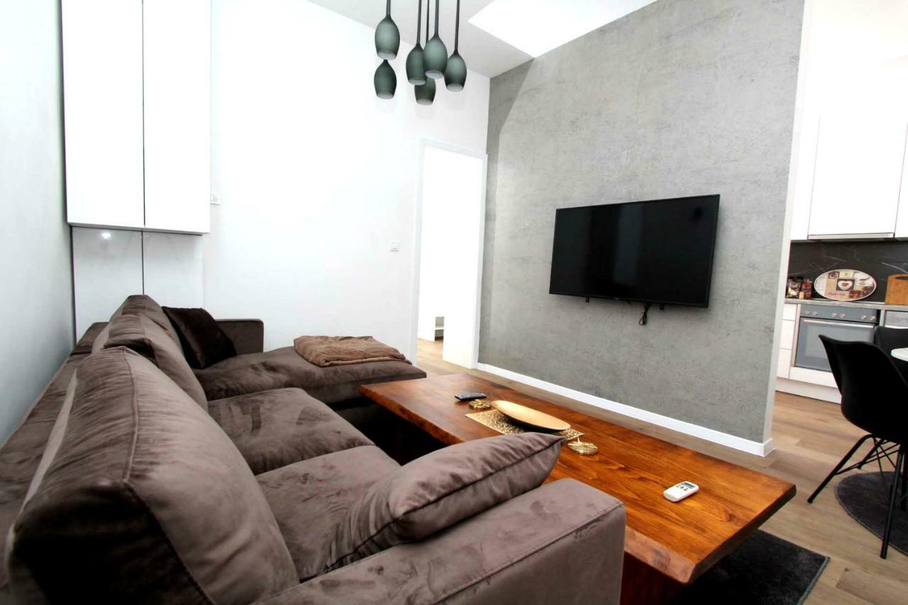 Old Town Luxury Apartments ซาราเยโว ภายนอก รูปภาพ